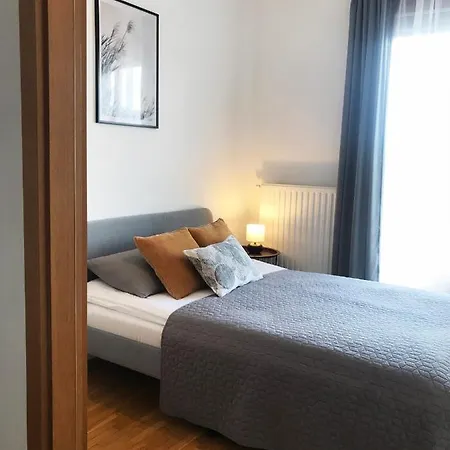 Skyline Soho ☆ With A/c And Free Parking Apartment *